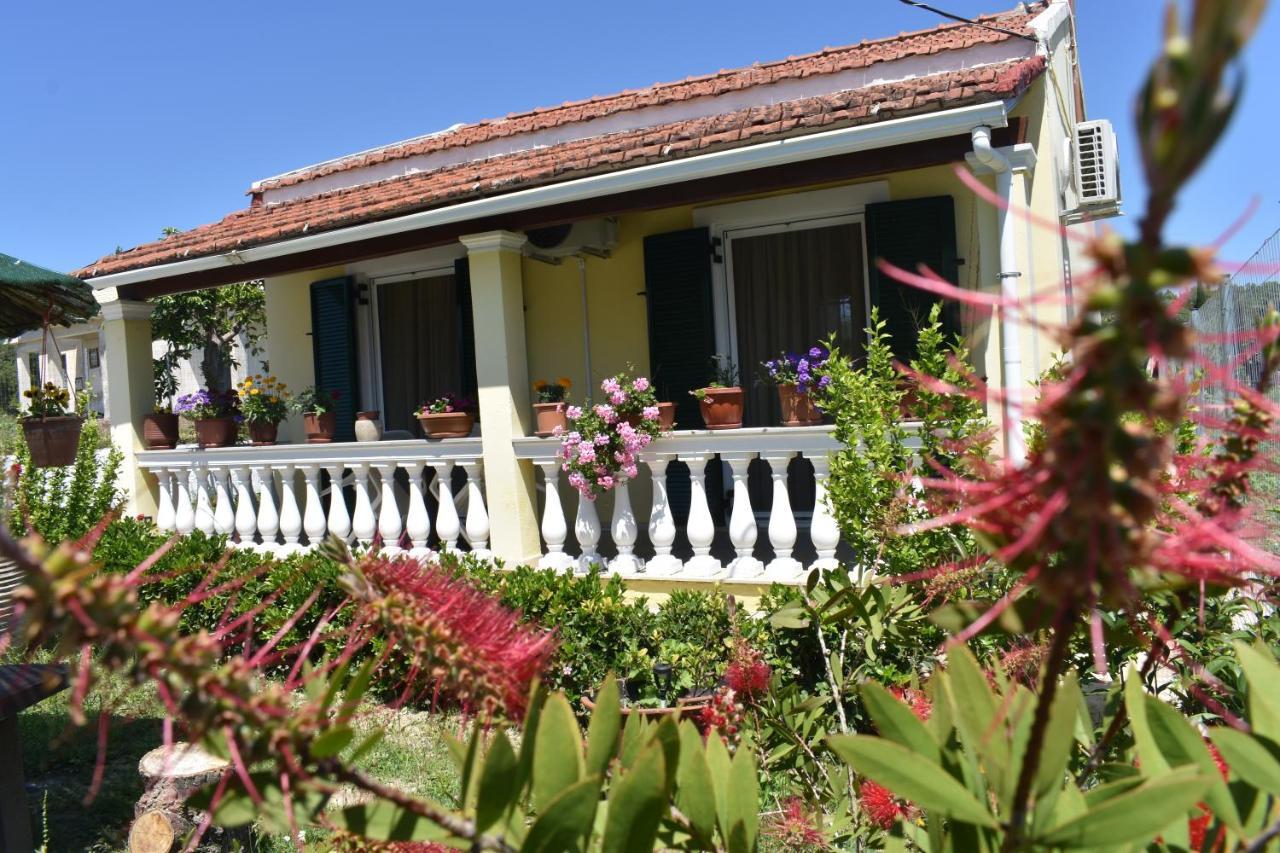 Teta'S Holiday Home Melíkia 外观 照片
